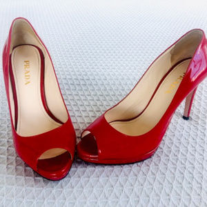 Red PRADA Patent Leather Peep Toe Heels - size 37